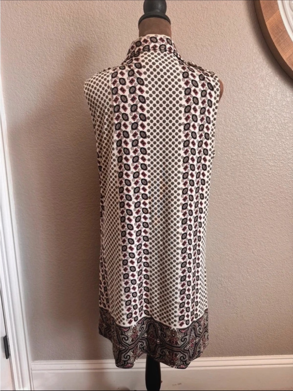 BCBGMAXAZRIA Vintage Y2K Geometric Paisley Sleeveless Tunic Blouse L - Picture 5 of 11